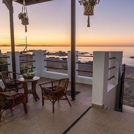 Tsampika'S Beachfront House In Stegna Archangelos  Ngoại thất bức ảnh