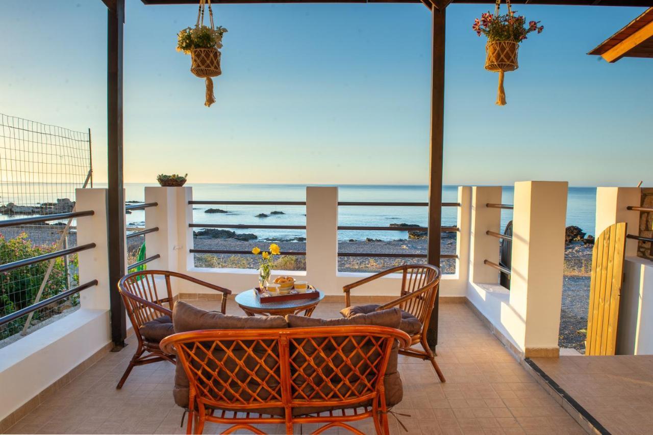 Tsampika'S Beachfront House In Stegna Archangelos  Ngoại thất bức ảnh